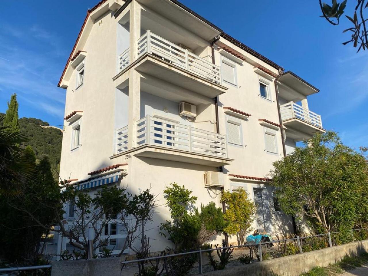 Apartments Olea Rab Town Dış mekan fotoğraf