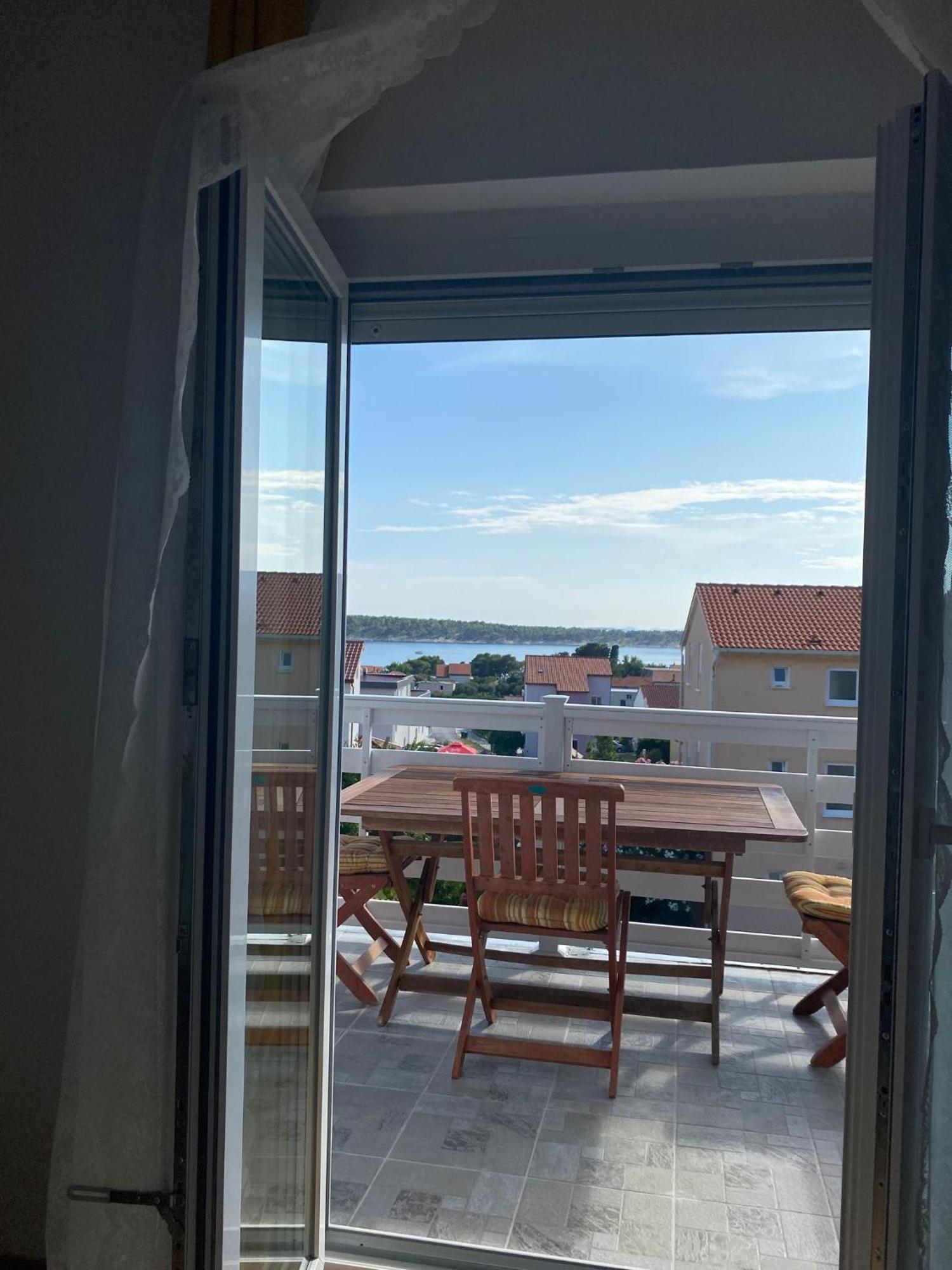 Apartments Olea Rab Town Dış mekan fotoğraf